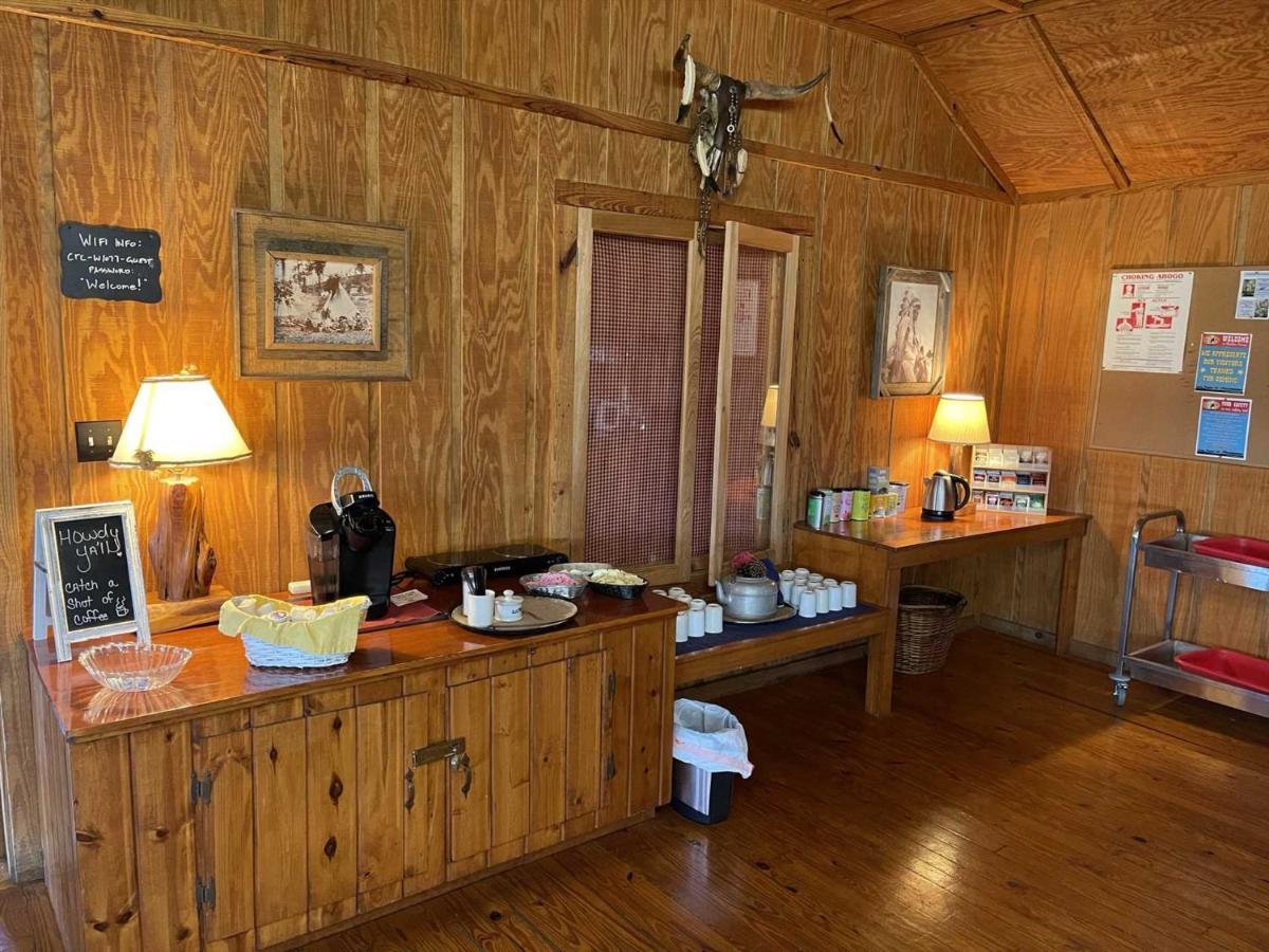 West 1077 Guest Ranch - Retreat Bed & Breakfast Tarpley Exterior photo